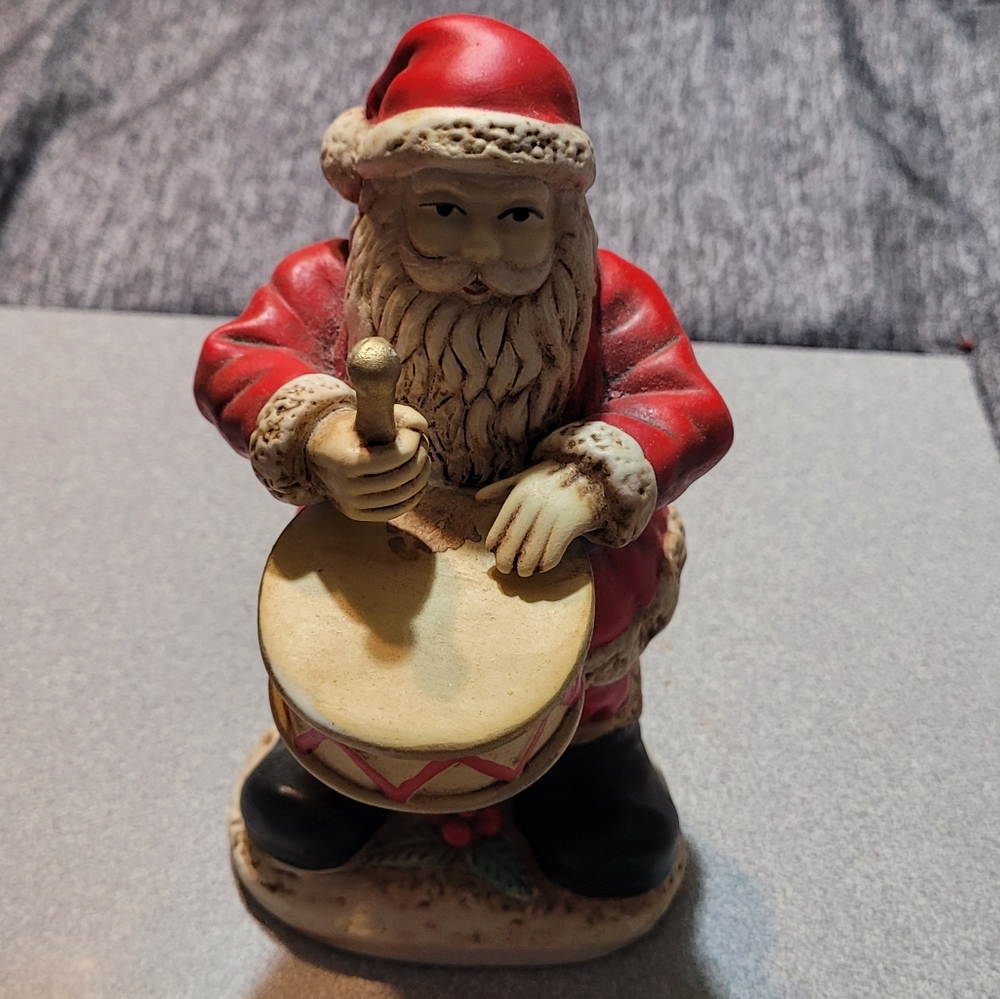 Rare Vintage 1993 Artmark Santa Claus Figurine~Porcelain Bisque~Christmas